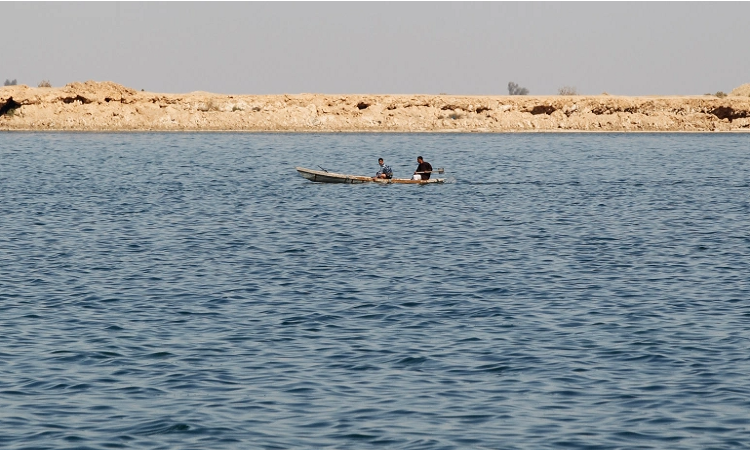 لاسباب ثلاثة.. خبراء يحذرون من اختفاء 'بحيرة ساوة' وجفافها (صور)