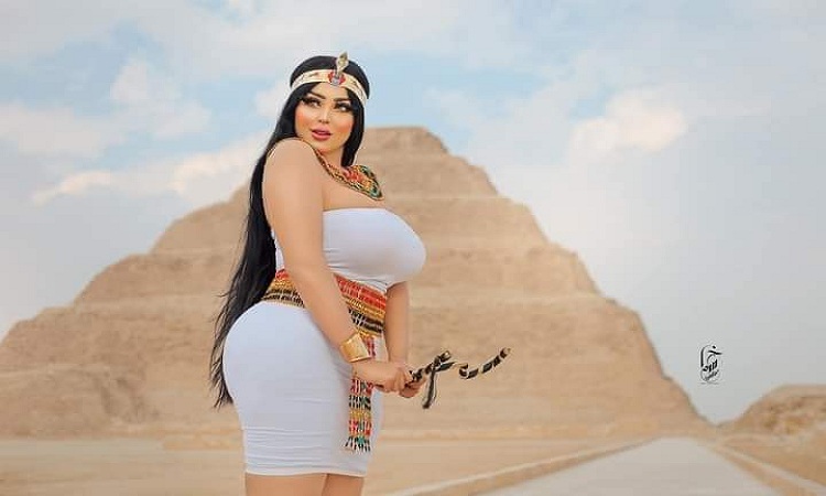 مصر تحيل 'فتاة السيشن' للنيابة بعد جلسة تصوير 'فاضحة' (فيديو + صور)