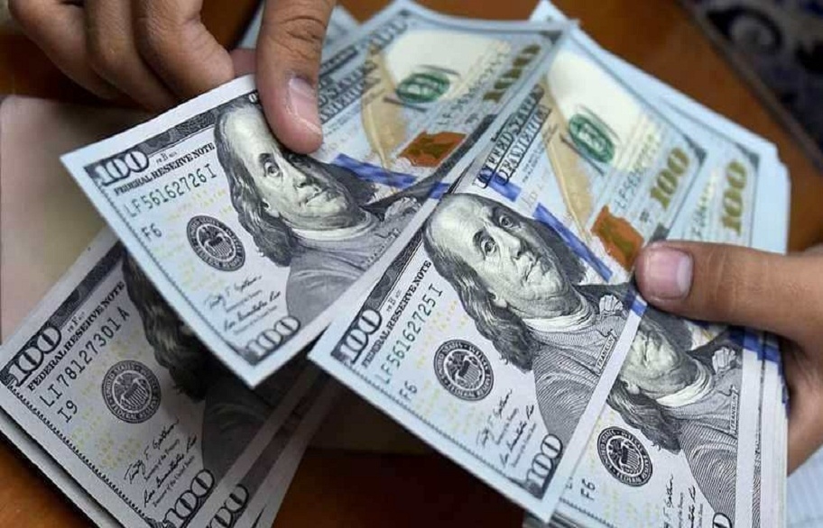 انخفاض في سعر صرف الدولار أمام الدينار