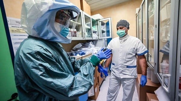 إدارة الغذاء والدواء الأميركية توضح بشأن الموافقة على لقاح ضد كورونا