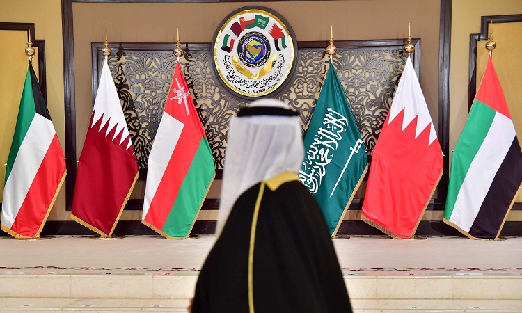 السعودية وقطر تتفقان على لم الشمل وإنهاء الخلاف