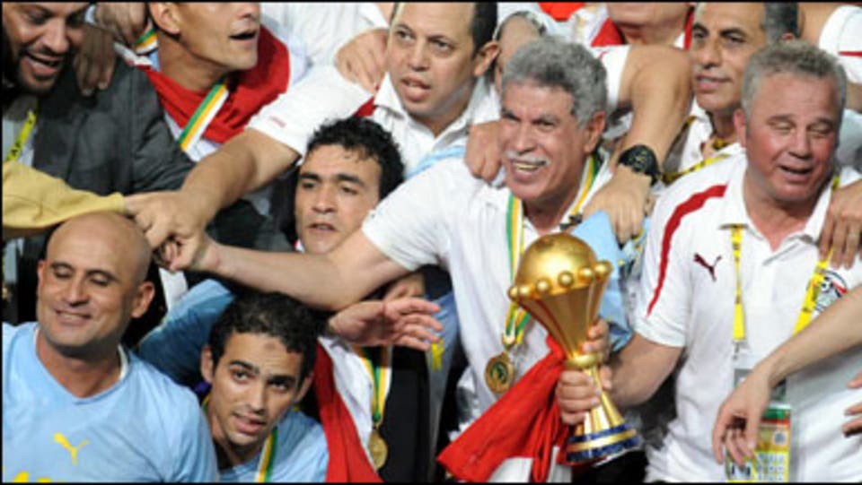 فضيحة جديدة.. اختفاء عدد من الكؤوس افاز بها المنتخب المصري