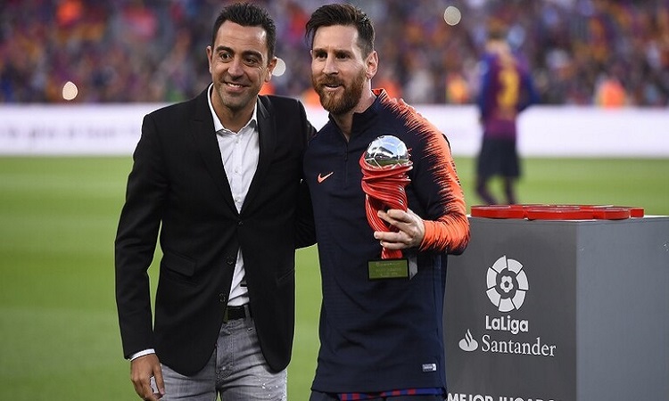 تشافي يكشف مدى قدرة ميسي على الاستمرار في الملاعب