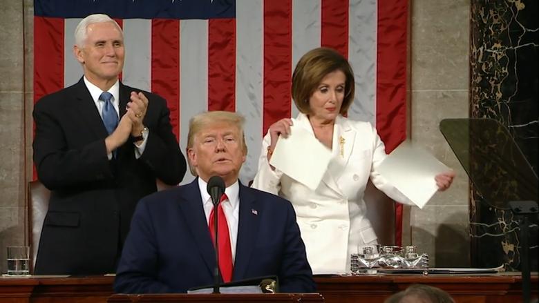 بيلوسي تعلق على تمزيقها لخطاب ترمب