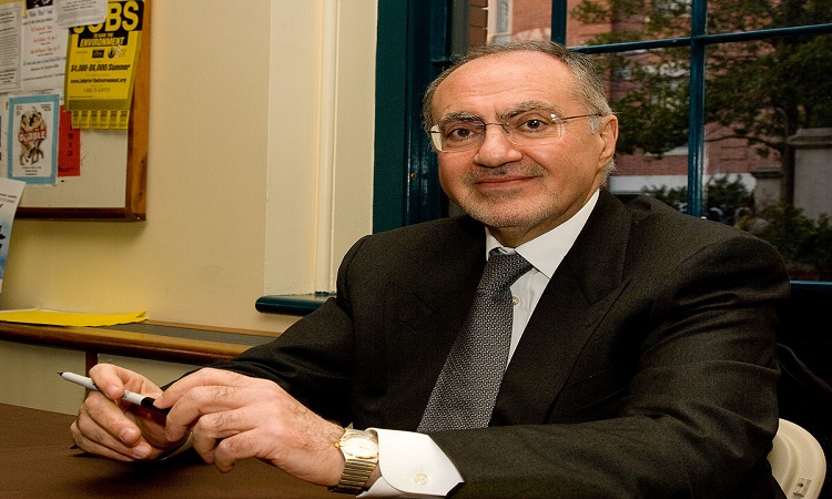 علاوي:  اتفاق أوبك ساهم بارتفاع أسعار النفط إلى ثلاثة أضعاف