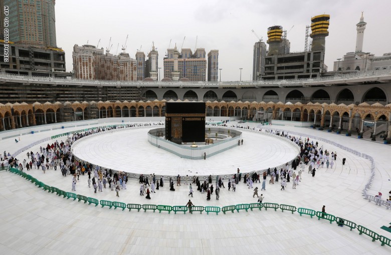 بعد فرض قيود بسبب كورونا.. السعودية تخطط لاستقبال عدد محدد من الحجاج 