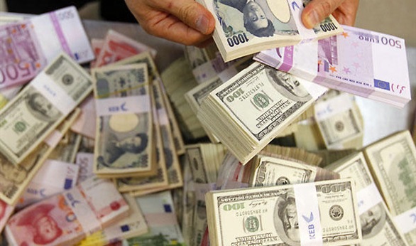 ارتفاع أسعار الدولار أمام الدينار في أسواق الإقليم