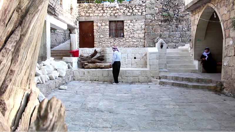 بالصور: الإيزيديون يعمرون معبد لالش لأول مرة بجهود ذاتية