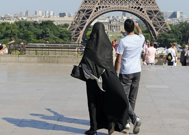 تقرير يكشف عن المبالغ الطائلة التي أنفقها الخليجيون في عام واحد على السياحة