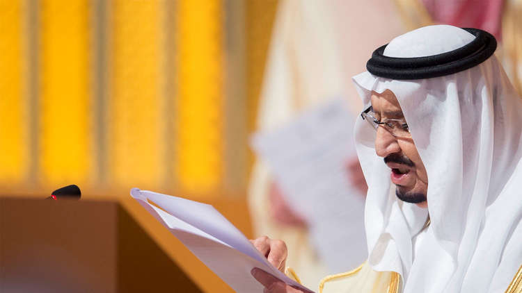 رسالة من الملك السعودي بـ 6 لغات