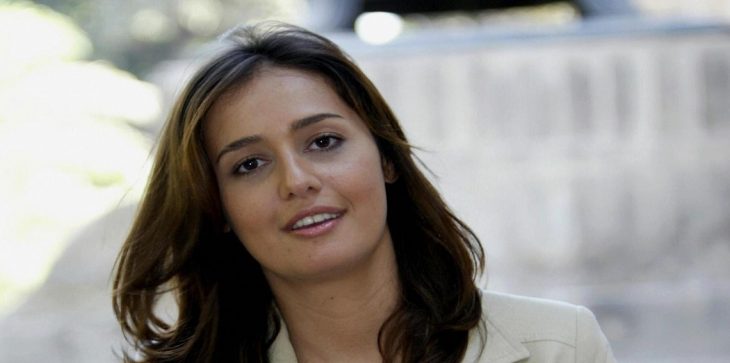 ممثلة مصرية تترك الحجاب بعد 12 عاماً وتعود إلى التمثيل