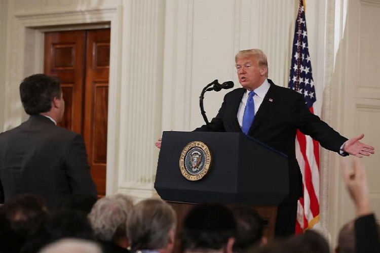 شبكة CNN ترفع دعوى قضائية على ترامب و5 من مساعديه