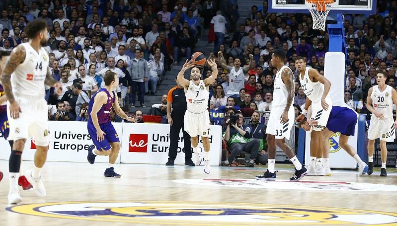 ڤیدیۆ.. ریاڵ مەدرید کلاسیکۆى باسکەى لە بەرشەلۆنە بردەوە