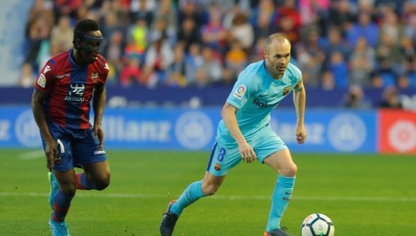 انييستا: هذه الأسباب أدت لخسارة برشلونة أمام ليفانتي