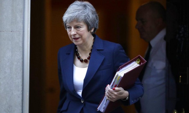 استقالة أربعة وزراء في الحكومة البريطانية رفضا لمسودة 