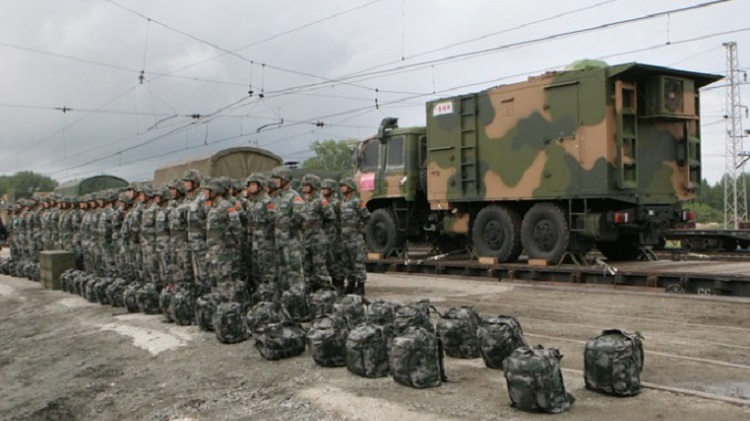اكبر جيش في العالم يغير تكتيكاته الدفاعية الى هجومية