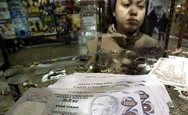 الليرة التركية في أدنى مستوياتها بعد تصريحات جديدة لأردوغان