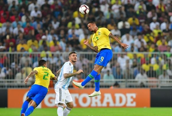 البرازيل تفوز على الأرجنتين وتحرز لقب بطولة 