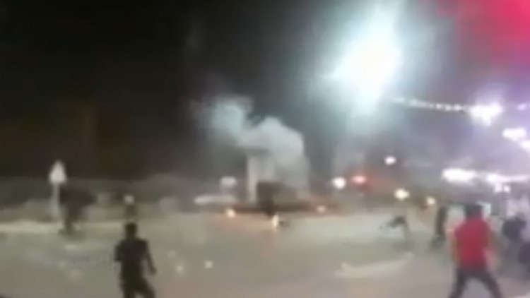 حريق وإطلاق نار خلال احتجاجات بمدينة إيرانية