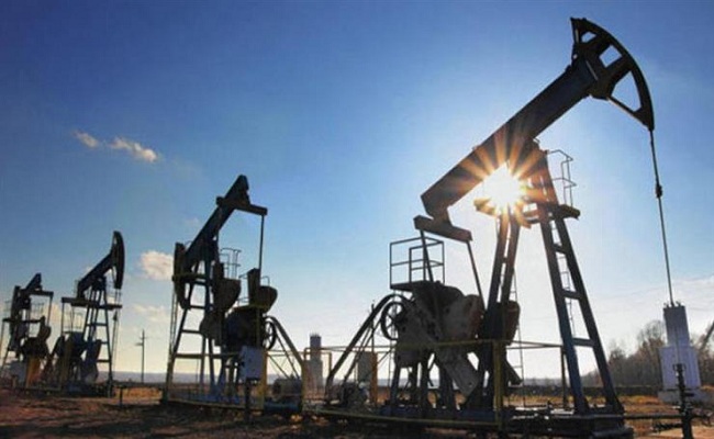 انخفاض جديد لأسعار النفط وسط إنتاج أمريكي قياسي 