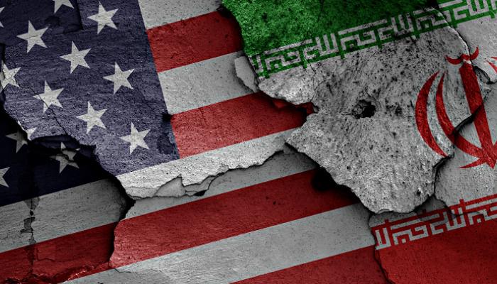 الولايات المتحدة تستأنف فرض العقوبات المجمدة ضد إیران وتوسعها