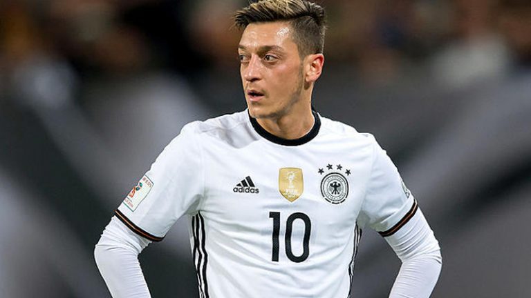 أوزيل يعلن اعتزاله اللعب الدولي مع ألمانيا