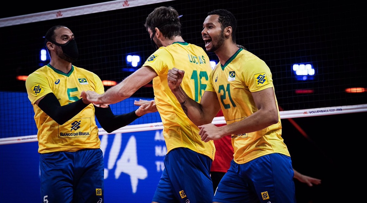 ڤیدیۆ.. لە خولى بالە بەڕازیل دەیەم بردنەوەى لەسەریەکى تۆمارکرد