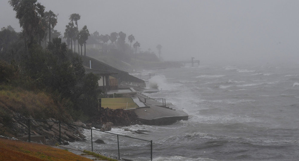 اعصار يهدد غرب اليابان