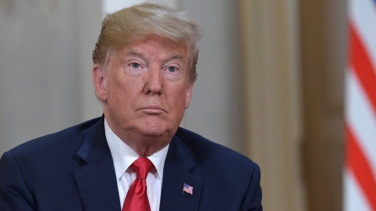 ترامب يتوقع انهيار أسواق المال في حال عزله