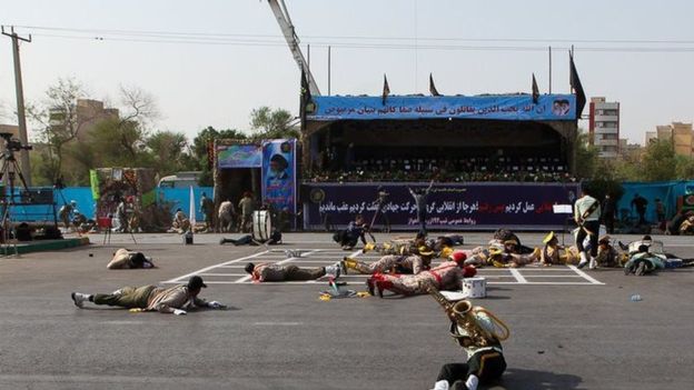 داعش يبث تسجيلا يظهر مسلحين يزعم أنهم بصدد تنفيذ هجوم الأهواز