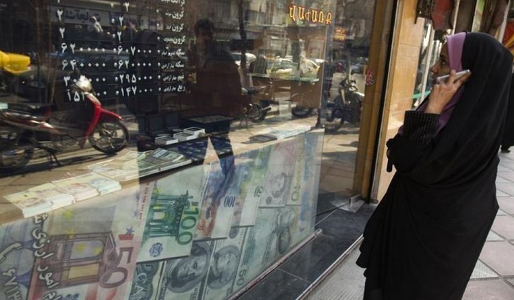 ايران تفرض حظرا على استيراد 1300 سلعة