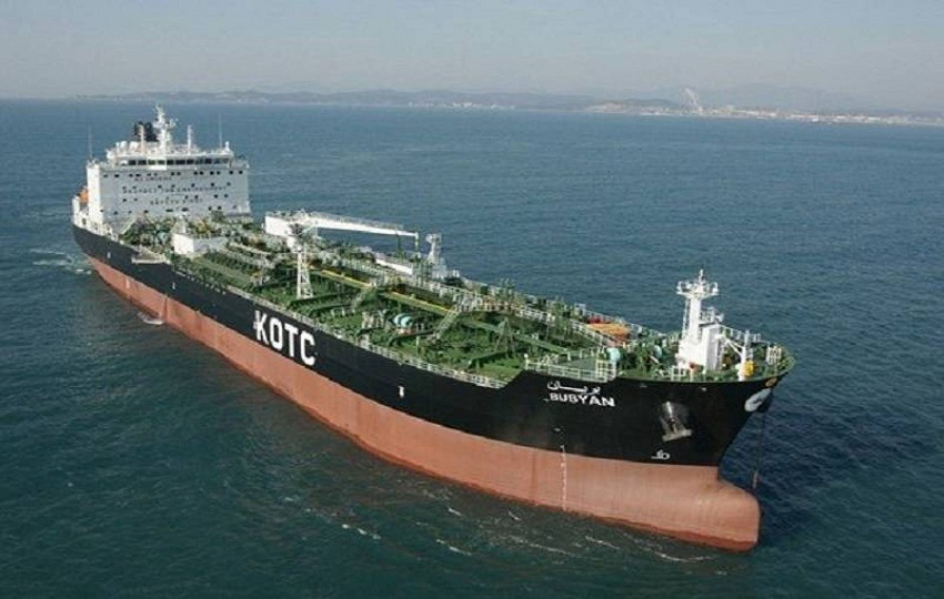 السعودية تعلق مرور شحنات النفط عبر باب المندب بعد هجمات للحوثيين