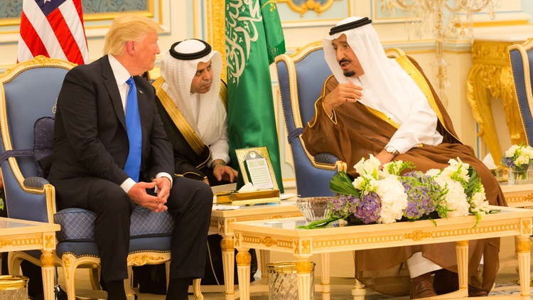ترامب يسعى لتشكيل تحالف ناتو عربي ضد ايران