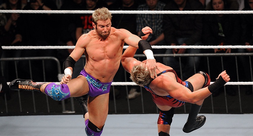 انتحار نجم مصارعة المحترفين داخل أحد السجون الأمريكية