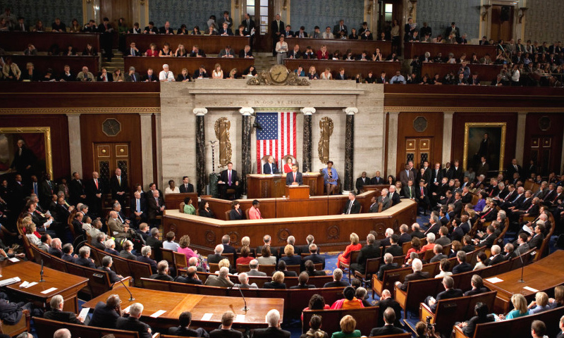 انتخابات الكونغرس وتداعيات نتائجها على علاقة واشنطن مع طهران والرياض