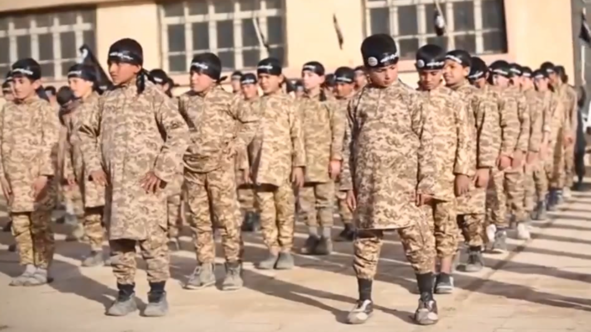 هيئة أمنية تدعو المجتمع الدولي لإعادة تأهيل الأطفال الذين جندتهم داعش 