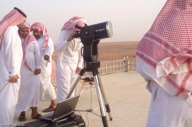 مركز الفلك الدولي يكشف عن توقعاته لاول ايام عيد الفطر