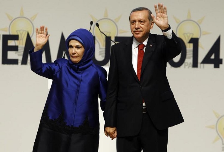 اردوغان يتعهد بحكومة اكثر كفاءة ووزراء من خارج حزبه
