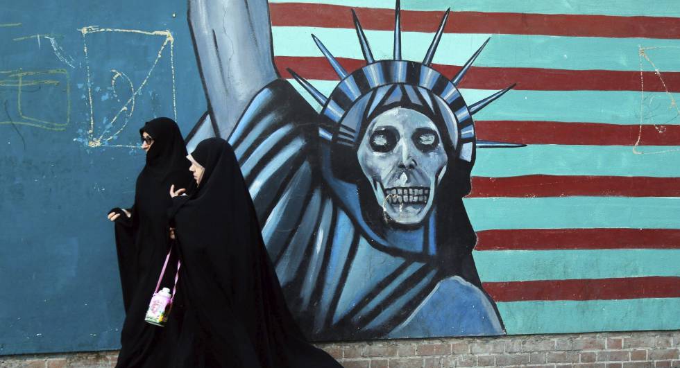 طهران تستبق العقوبات الأمريكية بعدة إجراءات.. وروحاني يبدي استعداده للمثول أمام البرلمان