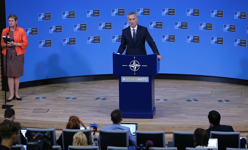 الناتو يدعو اليونان وتركيا لضبط النفس عقب إطلاق أثينا سراح 