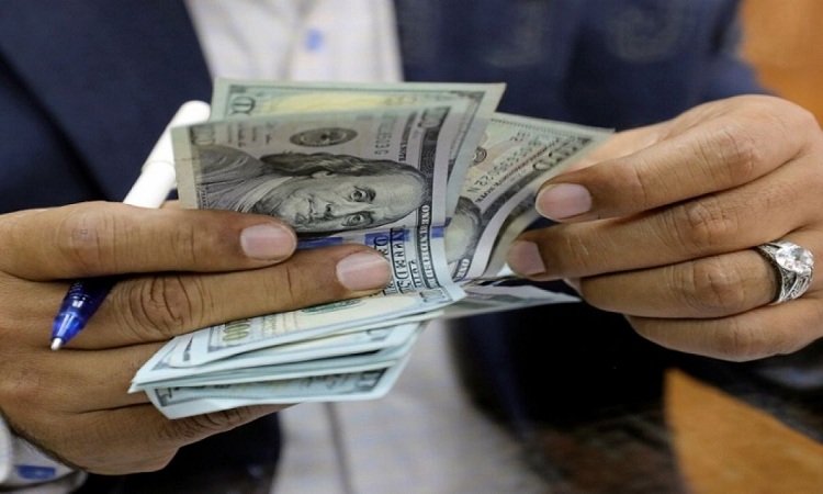 انخفاض أسعار الدولار في أسواق الإقليم